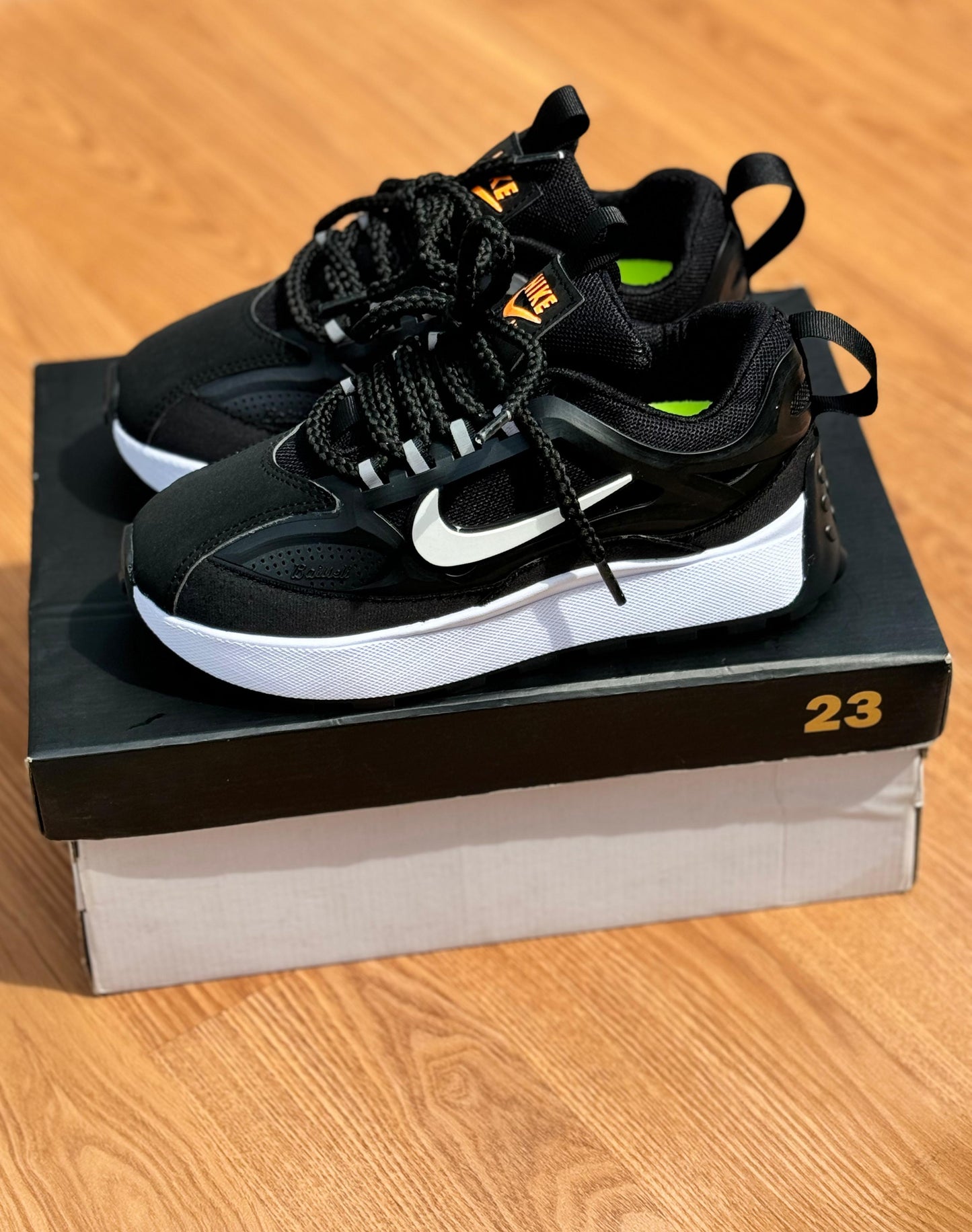 Nike Balleli
