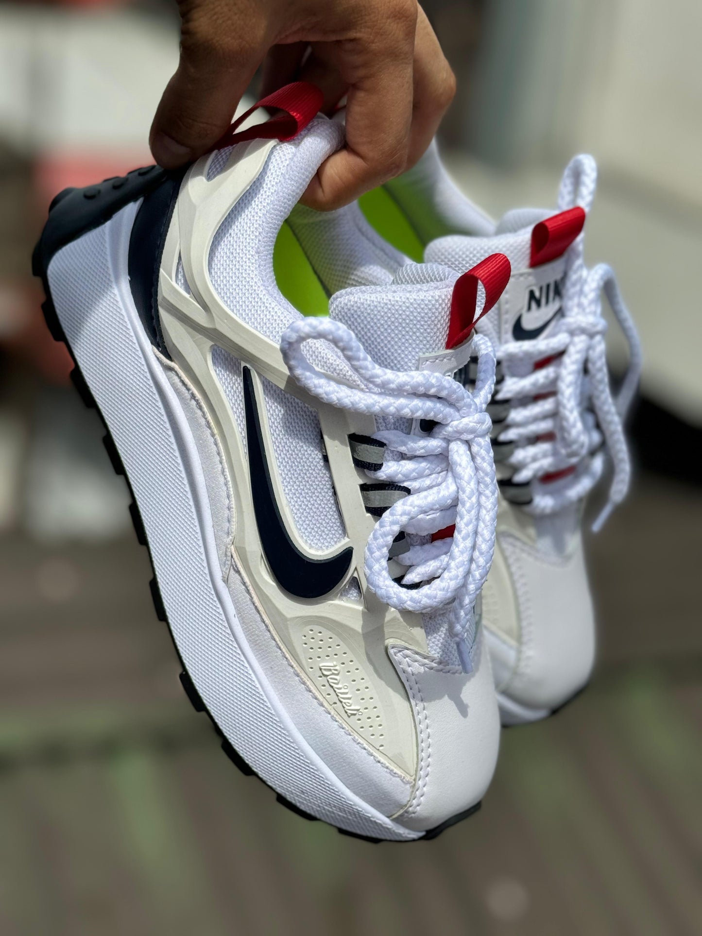 Nike Balleli