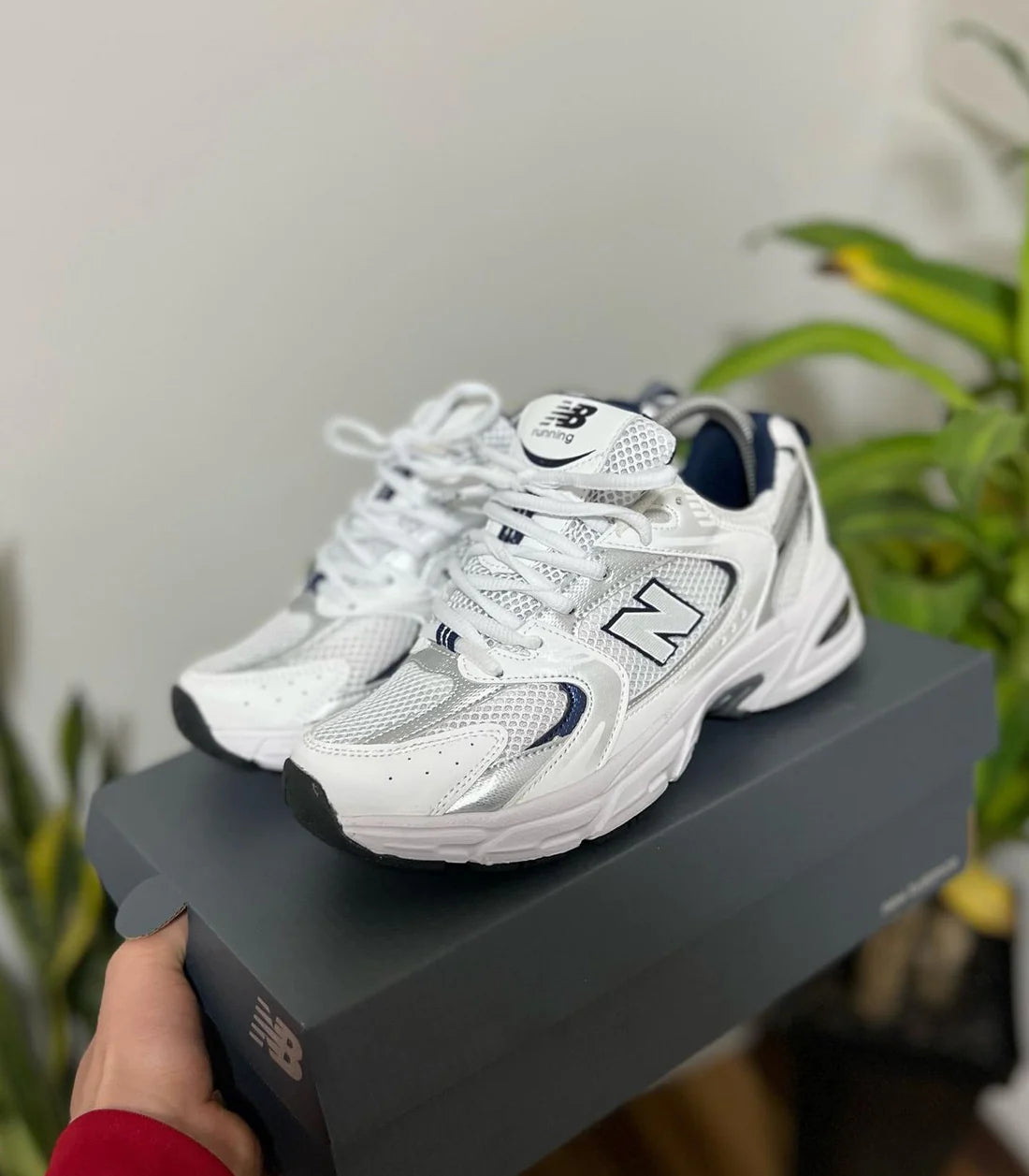 NEW BALANCE 530 DAMA & HOMBRE